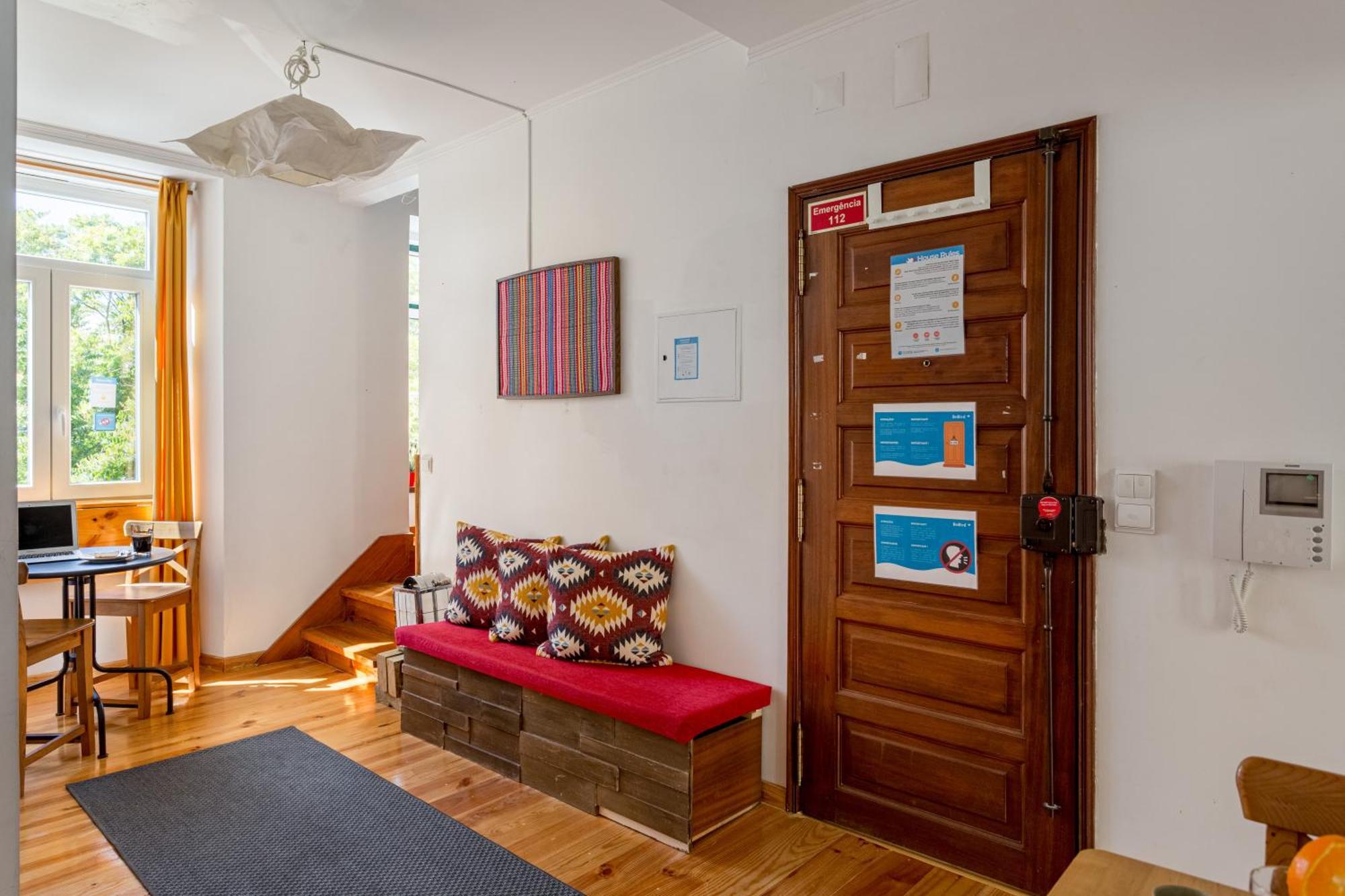 Miradouro Penha De Franca Duplex Apartment Lisbon Luaran gambar