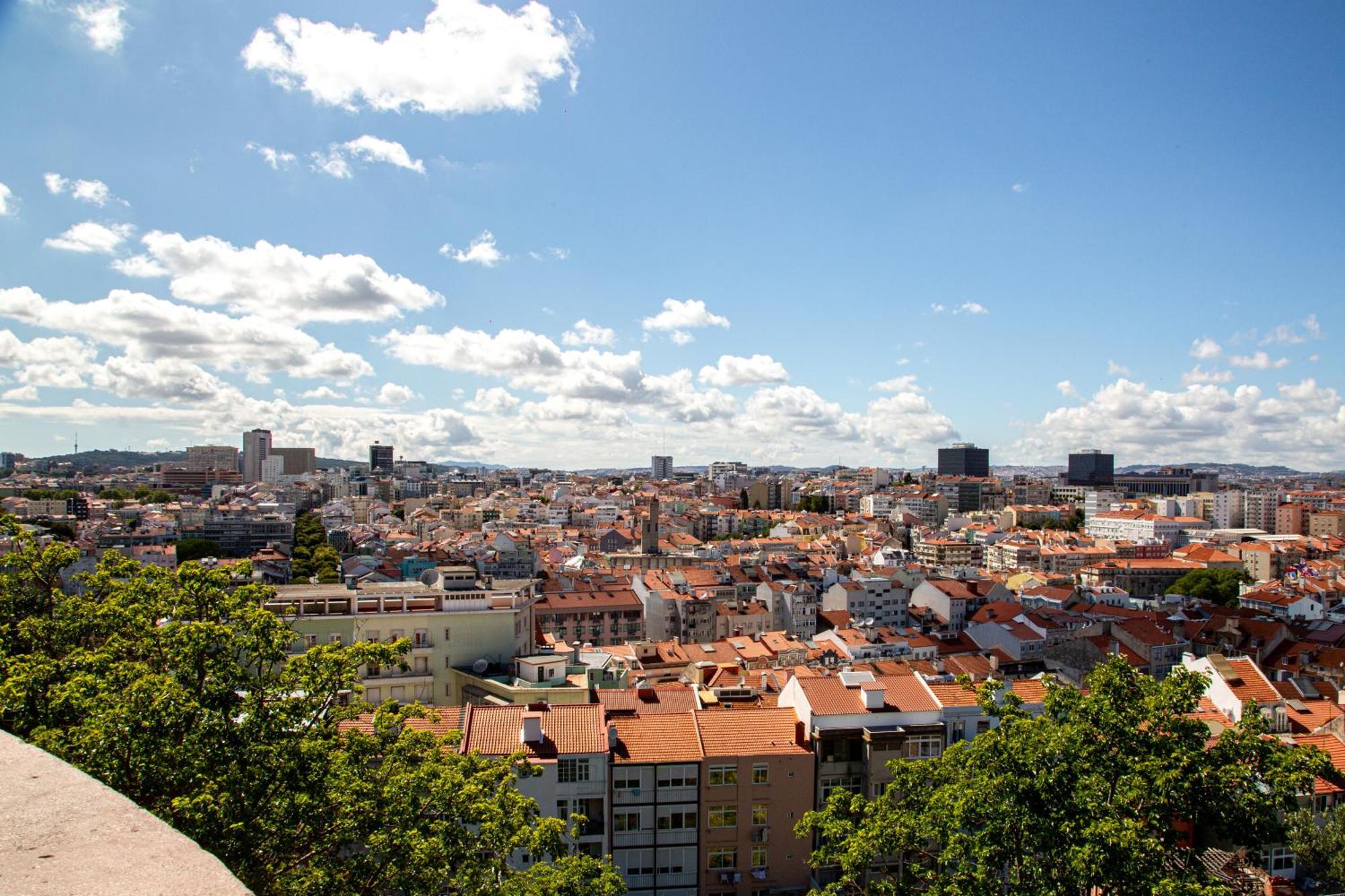 Miradouro Penha De Franca Duplex Apartment Lisbon Luaran gambar