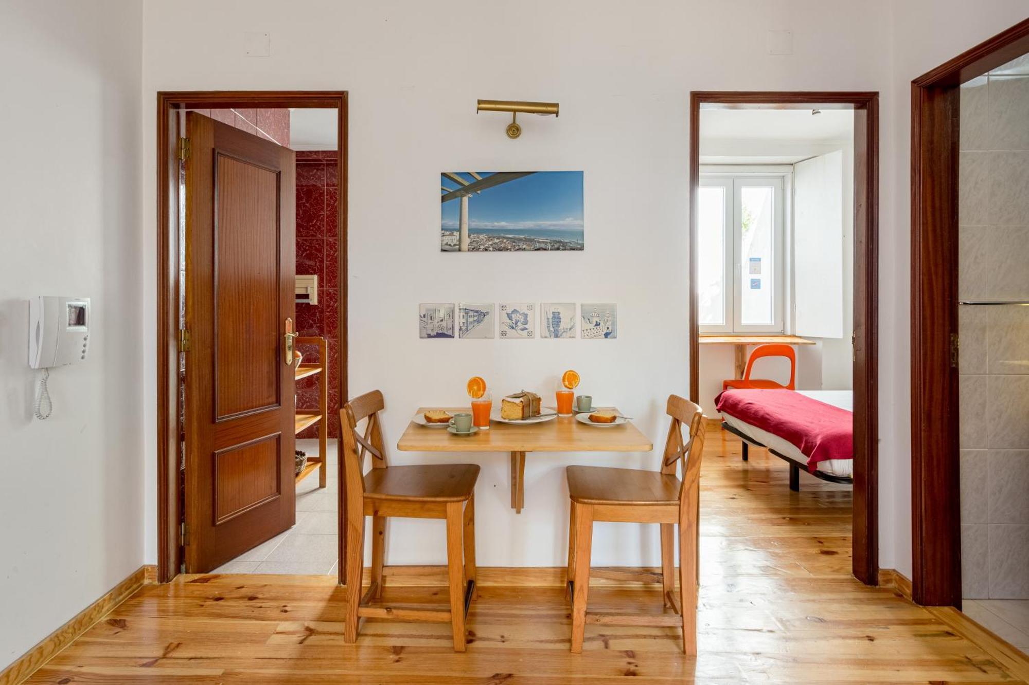 Miradouro Penha De Franca Duplex Apartment Lisbon Luaran gambar